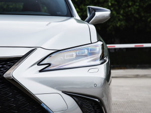 2022260 F SPORT (x)(ji)^