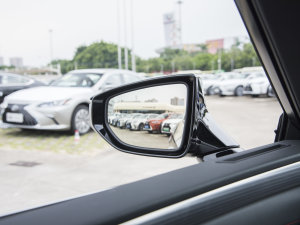 2022260 F SPORT (x)(ji)^