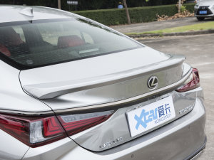 2022260 F SPORT (x)(ji)^