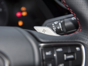 2022260 F SPORT п؅^