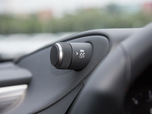 2022260 F SPORT п؅^