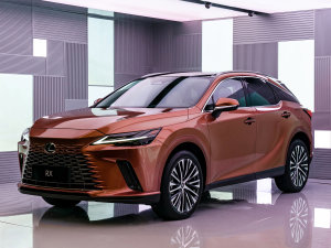 2023��450h+ ��򌕳���� ���w���^