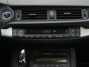 2012200h F Sport  {{