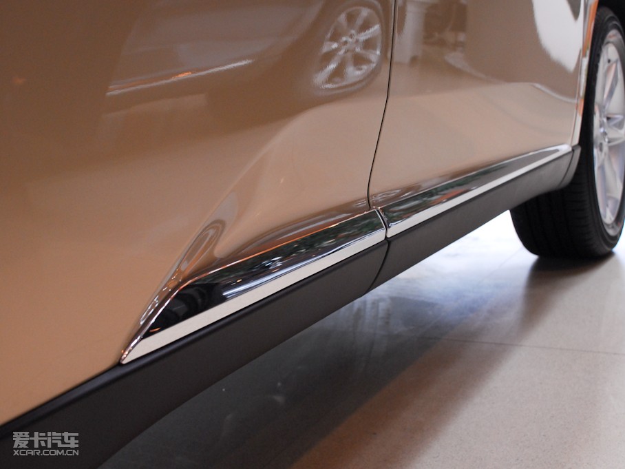 2010���׿��_˹RX 350 ���Ű�