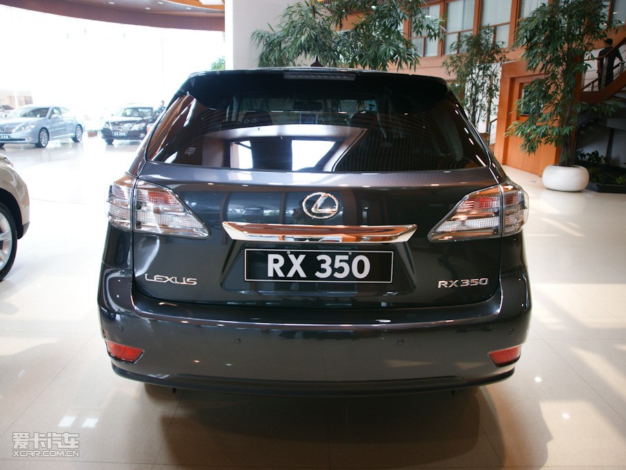 2010���׿��_˹RX 350 ���F��