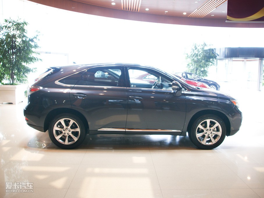 2010���׿��_˹RX 350 ���F��