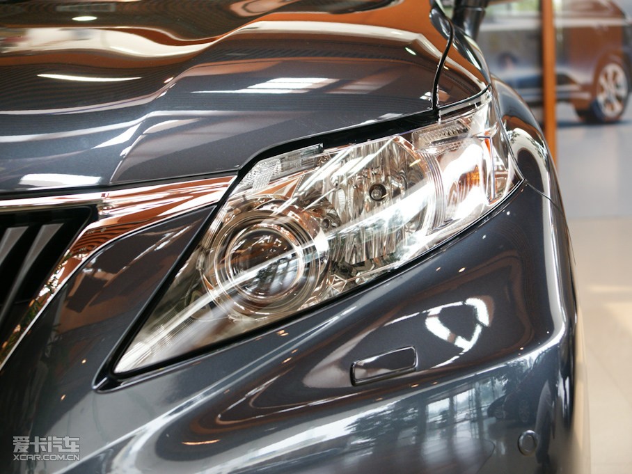 2010���׿��_˹RX 350 ���F��