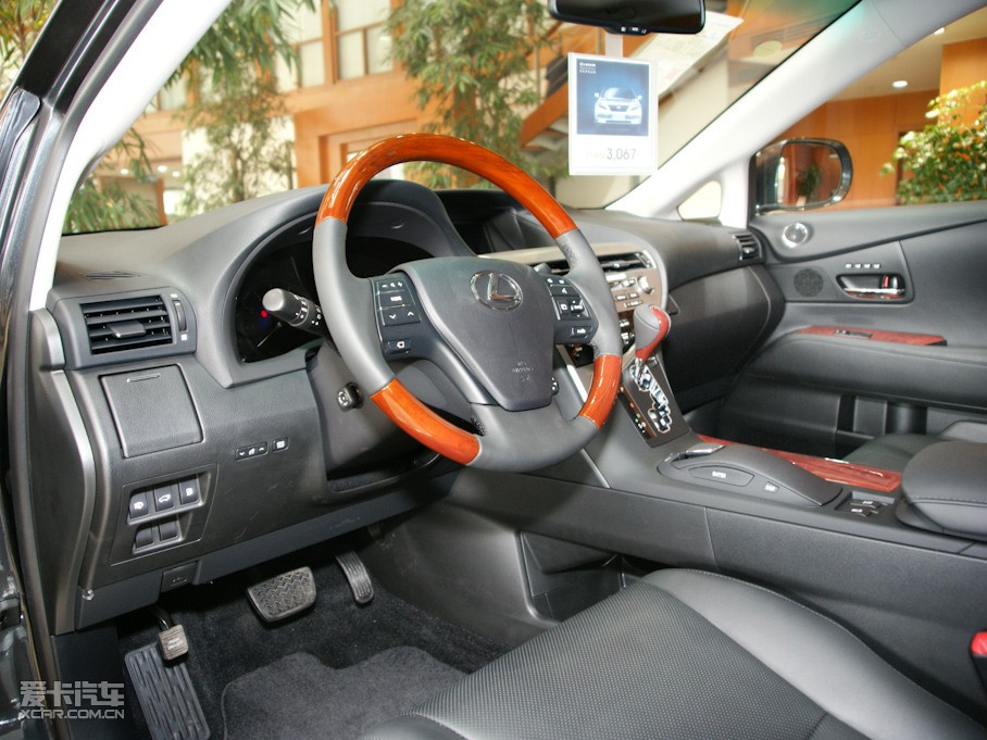 2010���׿��_˹RX 350 ���F��