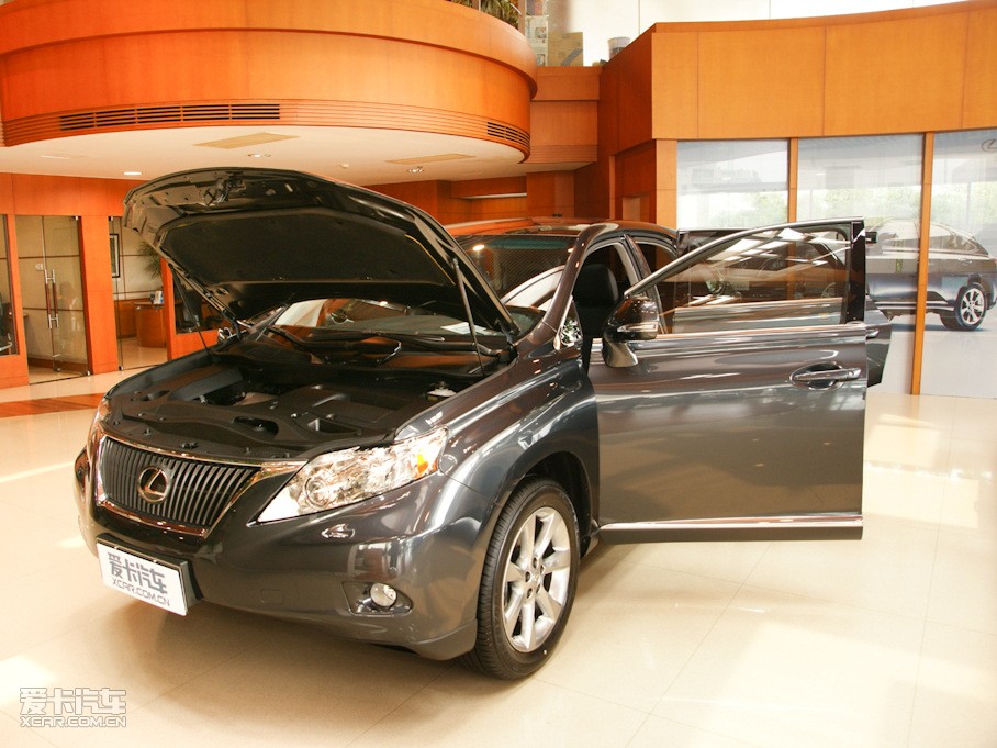 2010���׿��_˹RX 350 ���F��