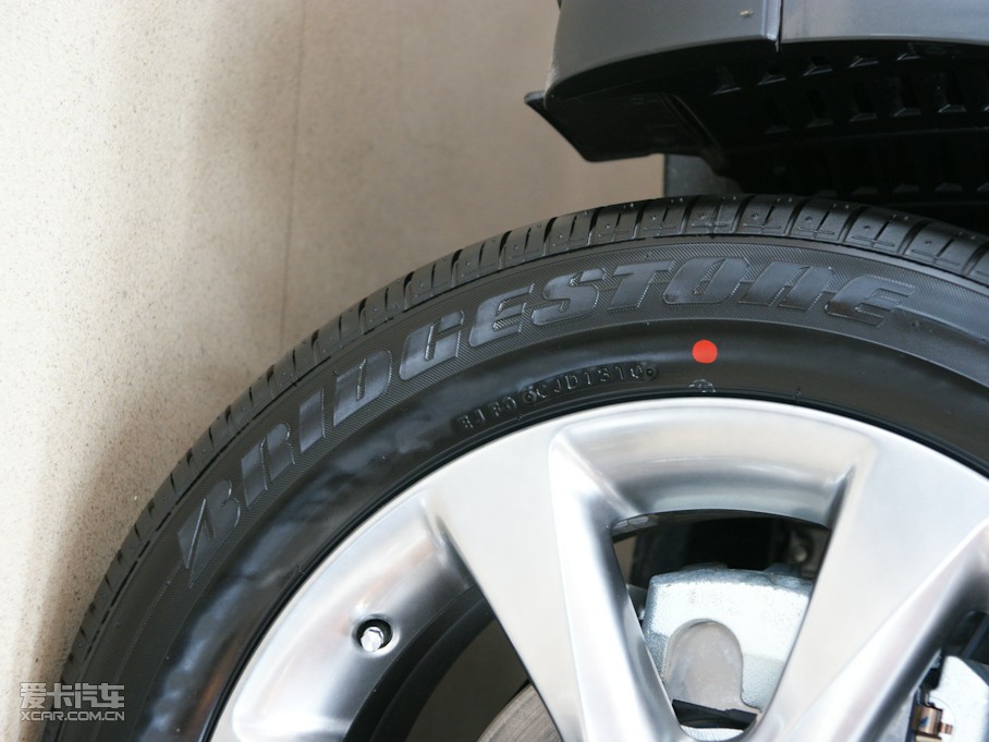 2010���׿��_˹RX 350 ���F��