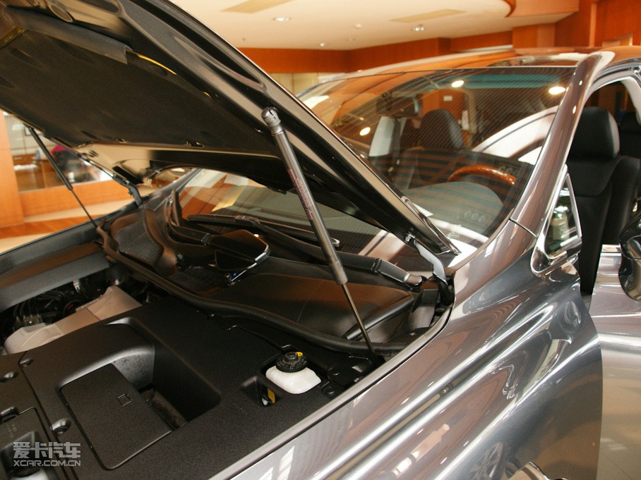 2010���׿��_˹RX 350 ���F��