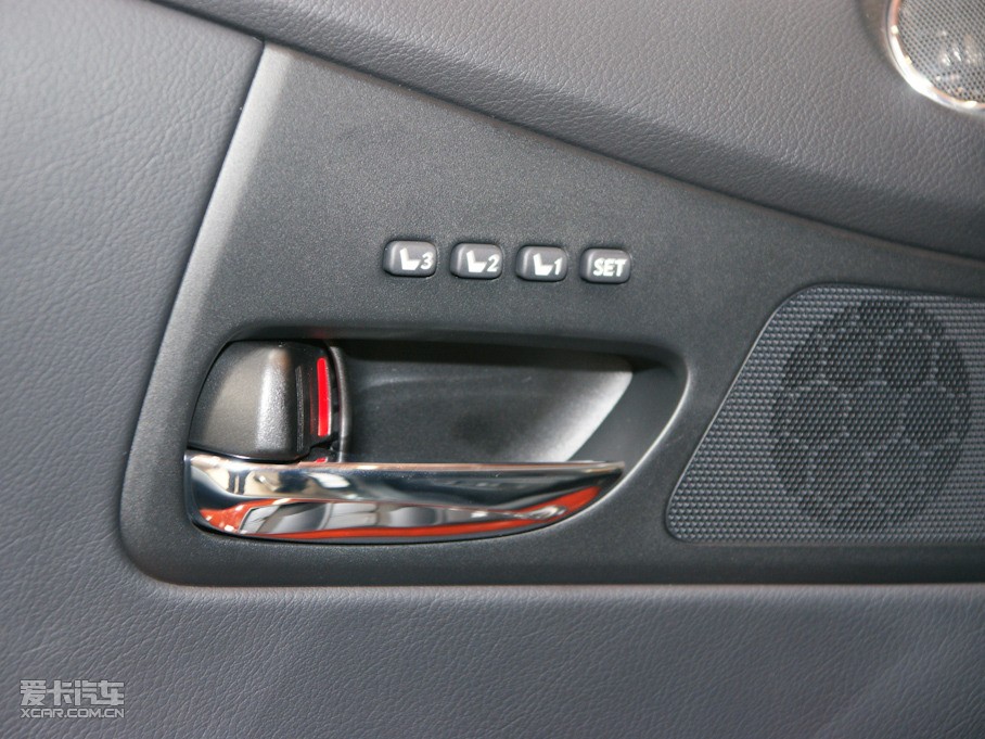 2010���׿��_˹RX 350 ���F��