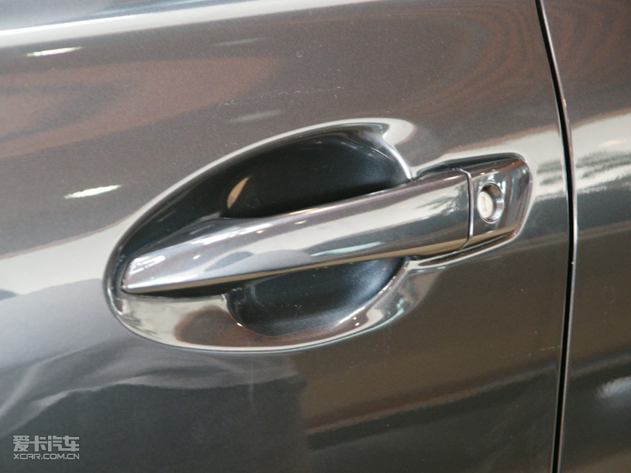 2010���׿��_˹RX 350 ���F��