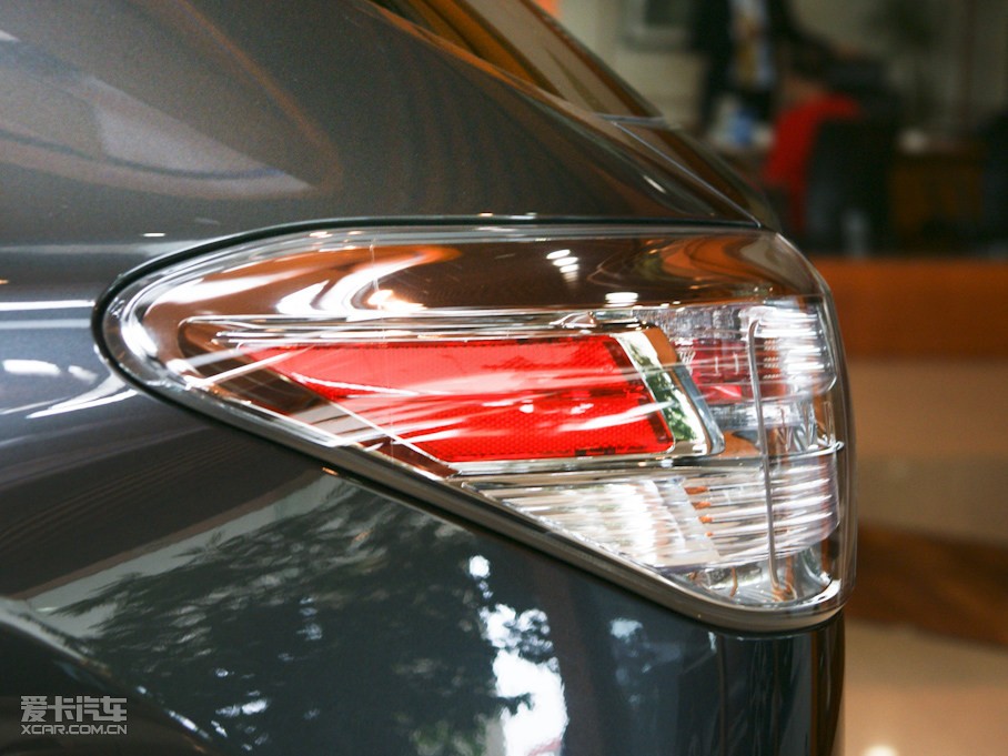 2010���׿��_˹RX 350 ���F��