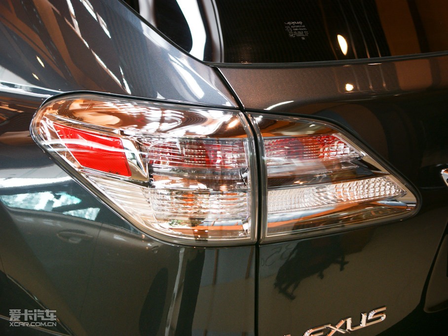 2010���׿��_˹RX 350 ���F��