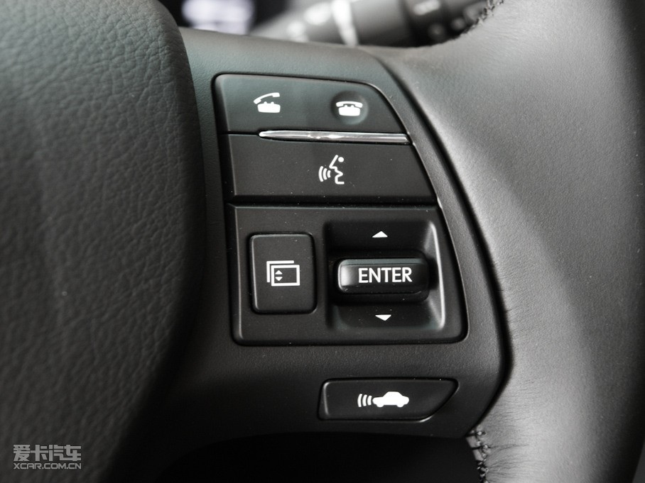 2010���׿��_˹RX 350 ���F��