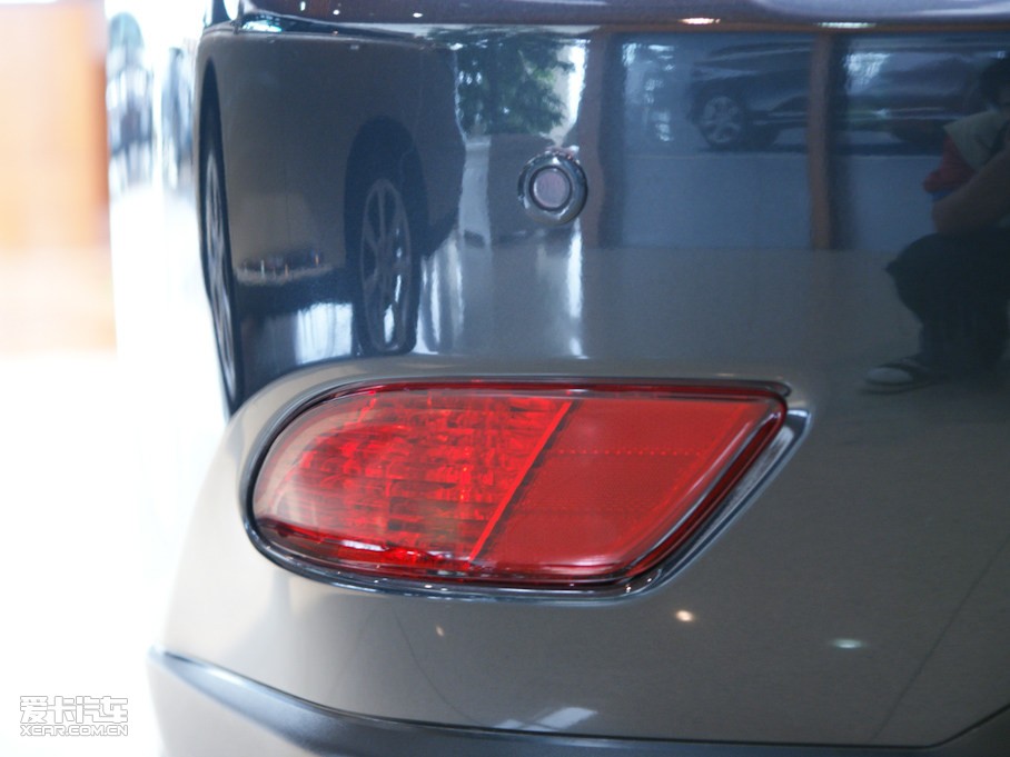 2010���׿��_˹RX 350 ���F��