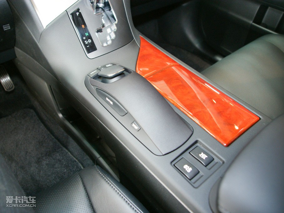 2010���׿��_˹RX 350 ���F��