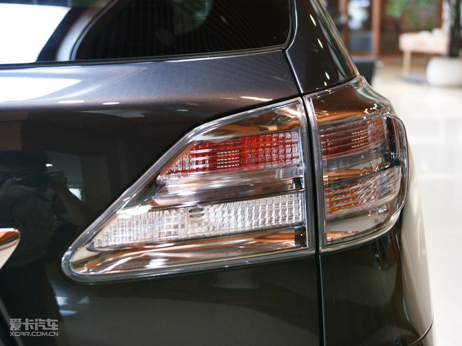 2010���׿��_˹RX 350 ���F��