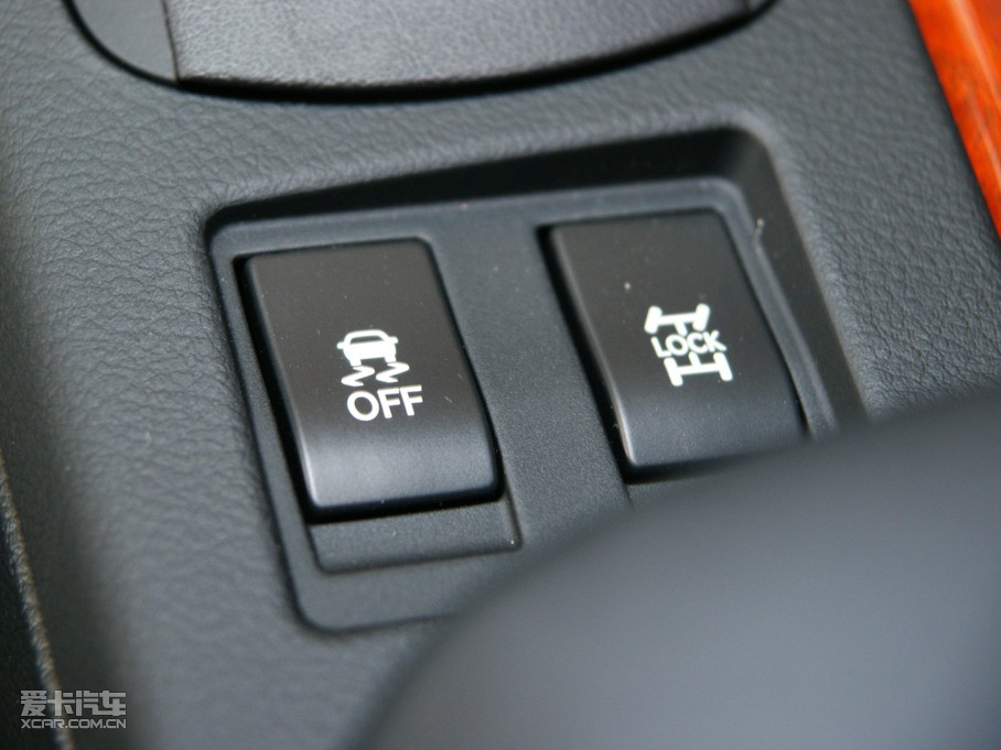 2010���׿��_˹RX 350 ���F��