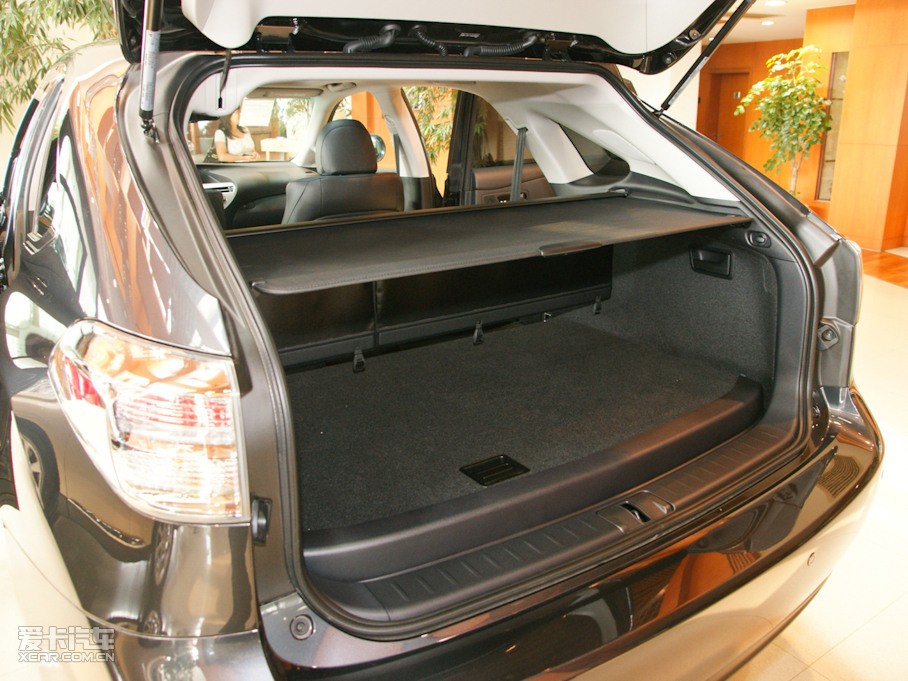 2010���׿��_˹RX 350 ���F��