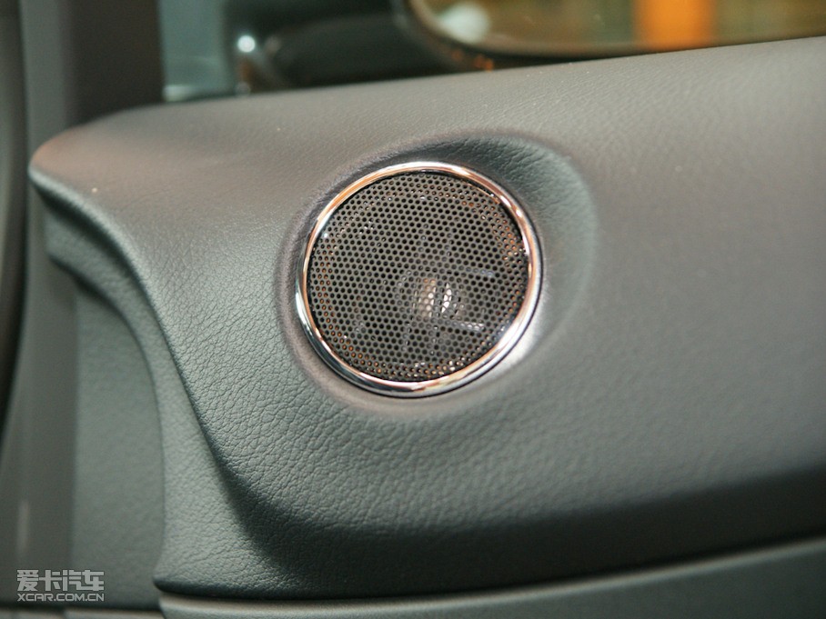 2010���׿��_˹RX 350 ���F��