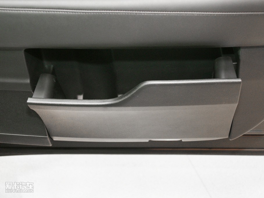 2010���׿��_˹RX 350 ���F��