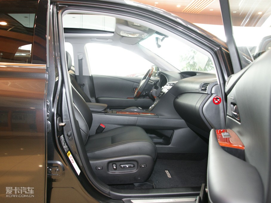 2010���׿��_˹RX 350 ���F��