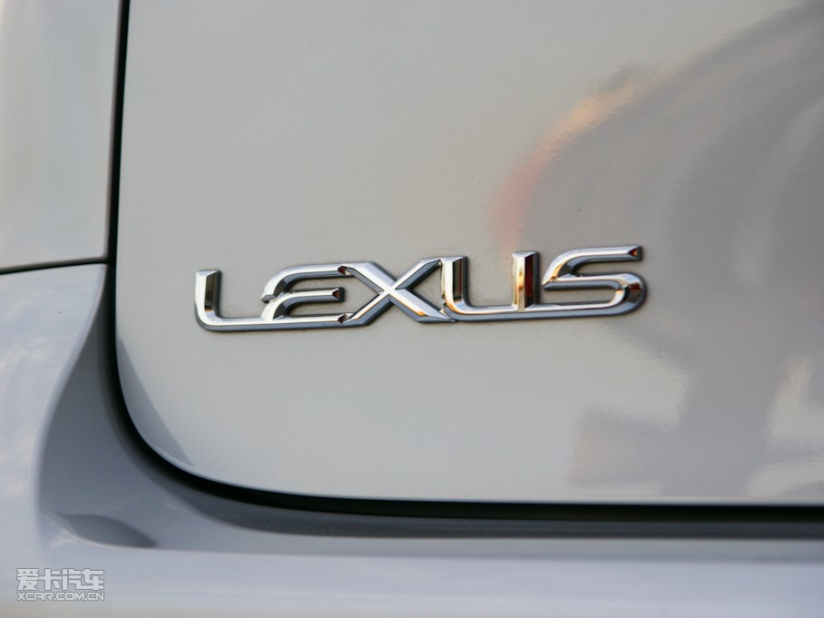 2010���׿��_˹RX 350 ���F��