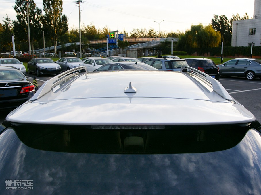 2010���׿��_˹RX 350 ���F��