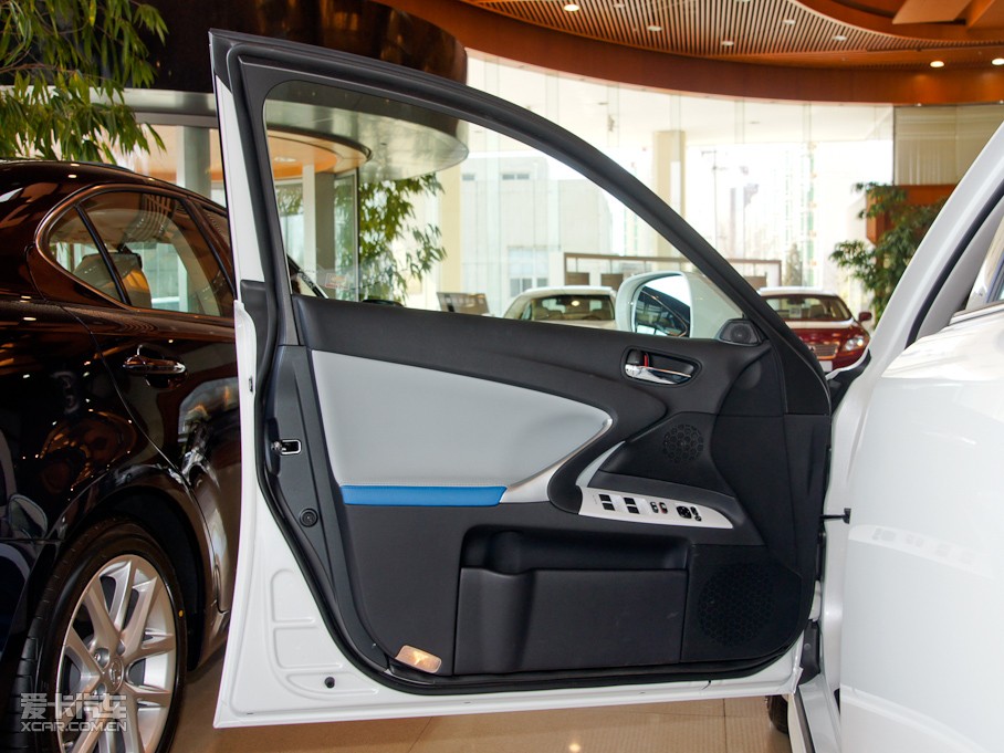 2011׿_˹IS 250 L(fng)Y