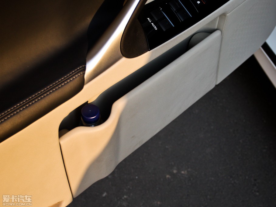 2011׿_˹IS 250 ńӰ