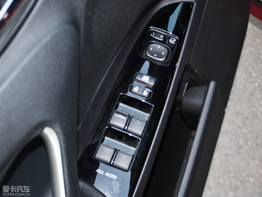 2011׿_˹IS 250 ńӰ