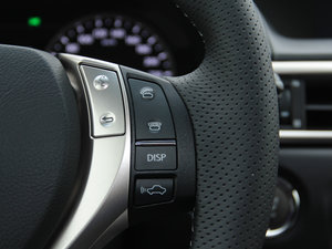 2012350 F SPORT п؅^