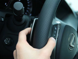 2012350 F SPORT п؅^