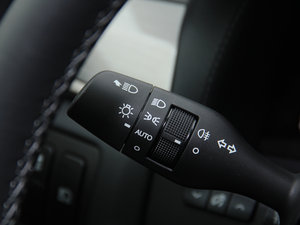 2012350 F SPORT п؅^