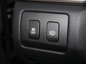 2012250 F SPORT п؅^