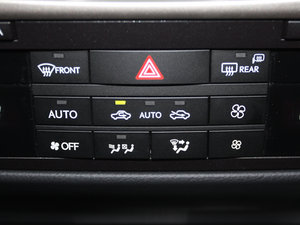 2012250 F SPORT п؅^