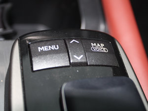 2012250 F SPORT п؅^