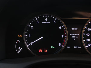 2012250 F SPORT п؅^