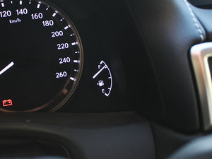 2012250 F SPORT п؅^