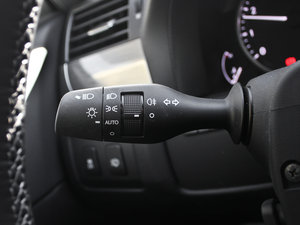 2012250 F SPORT п؅^