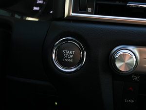 2012250 F SPORT п؅^