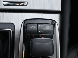 2012250 F SPORT п؅^