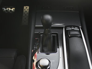 2012250 F SPORT п؅^