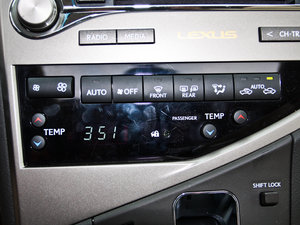 2012270 A {(dio){(dio)(ji)