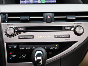 2012270 A {(dio)(ji)