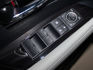 2012350 Ű {܇ƅ^(q)	