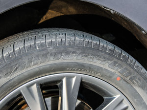 2012350 F SPORT ݆̥Ʒ