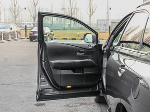 2012350 F SPORT {λ܇T